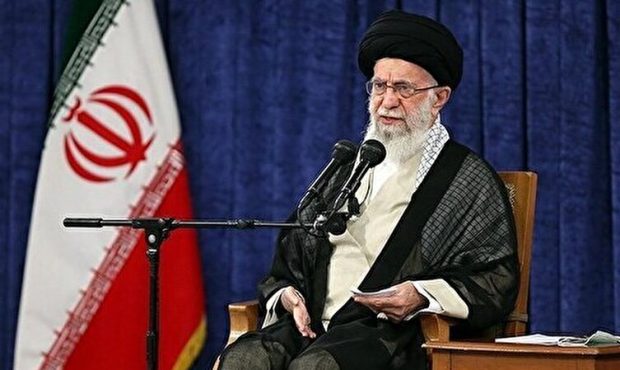 رهبرانقلاب: کشف حجاب حرام شرعی و سیاسی است