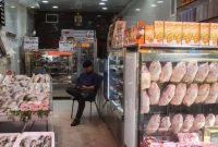 سیاستهای دولت وضعیت فعلی مرغ را به وجود آورده است سیاستهای دولت وضعیت فعلی مرغ را به وجود آورده است