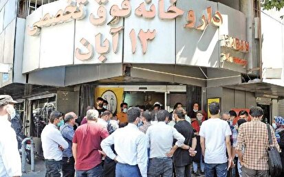 گرانی و بحران کمبود بیش از ۲۰۰ قلم دارو؛ بیماران سردرگم هستند