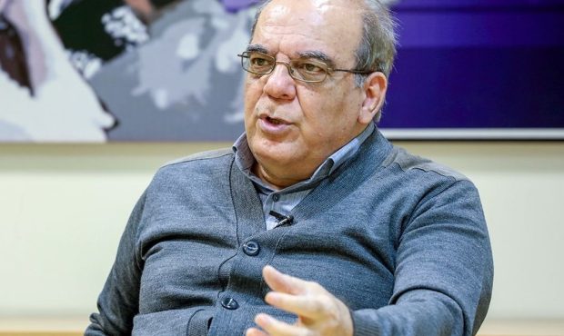 عباس عبدی: سیاست قیمت‌گذاری در ایران مثل رفتار «پت و مت» است