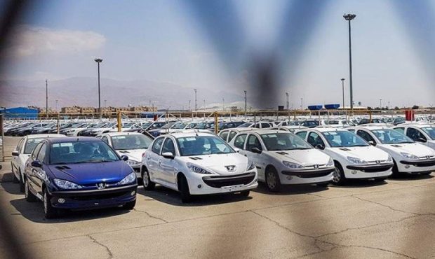 مردم مشغول پول جور کردن و خودروسازان در حال احتکار مردم مشغول پول جور کردن و خودروسازان در حال احتکار