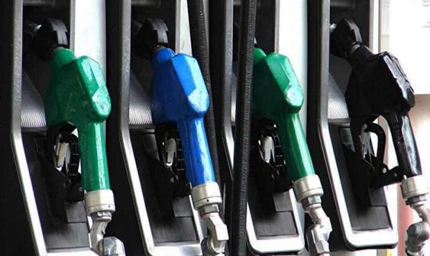 آینـده قیمـت بنزین در مجلس چه می شود؟