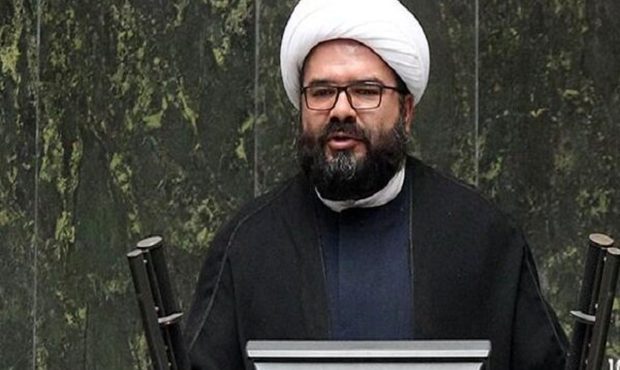 افشاگری یک نماینده در آنتن زنده؛ همکاران میگویند با واتساپ با هم حرف بزنیم! افشاگری یک نماینده در آنتن زنده؛ همکاران میگویند با واتساپ با هم حرف بزنیم!