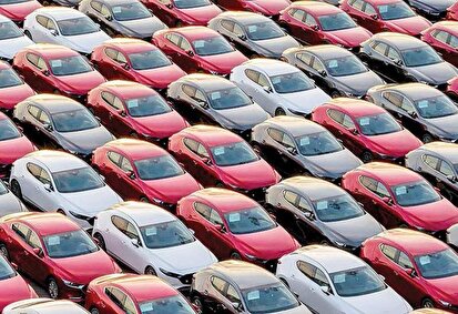 خودرو گرانتر شد/ افشاگری نائب رئیس انجمن نمایشگاه داران از”مافیای خودرو” خودرو گرانتر شد/ افشاگری نائب رئیس انجمن نمایشگاه داران از”مافیای خودرو”