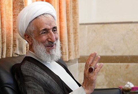 در سند واگذاری زمین، اثر انگشت کاظم صدیقی وجود دارد؛ امضا نیست که جعل شده باشد در سند واگذاری زمین، اثر انگشت کاظم صدیقی وجود دارد؛ امضا نیست که جعل شده باشد