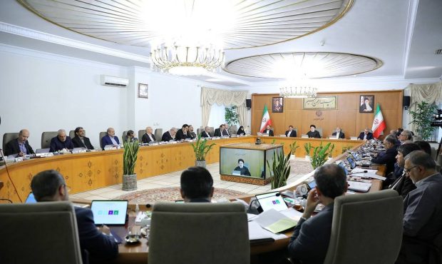 دولت رئیسی در سه سال گذشته درآمد مالیات را چهار برابر کرد
