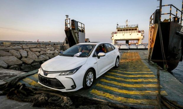 شوی واردات خودروهای کارکرده در دولت سیزدهم/ دولت مردم را لایق خودروی خوب نمی‌داند