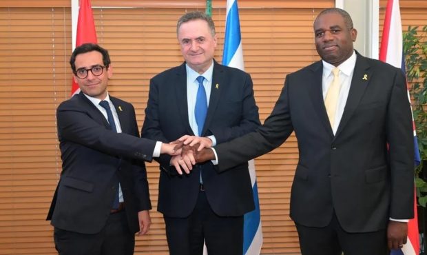 وزیر خارجه اسرائیل: امریکا، فرانسه و انگلیس فقط از اسرائیل دفاع نکنند؛ به ایران حمله هم بکنند