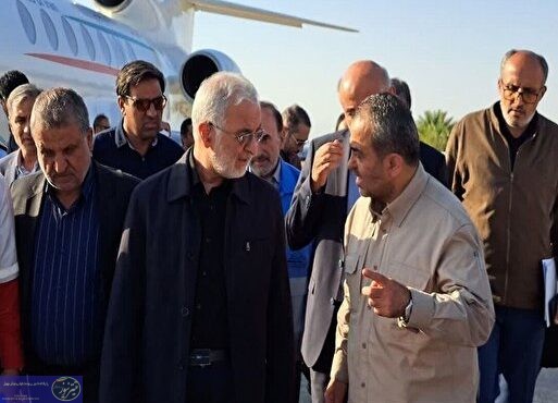 وزیر کشور گفت : تا پایان عملیات امداد و نجات، همه دستگاه ها به حالت آماده باش کامل هستند وزیر کشور گفت : تا پایان عملیات امداد و نجات، همه دستگاه ها به حالت آماده باش کامل هستند