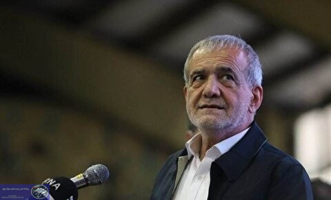 پزشکیان: ما را در وضعیتی قرار دادند که نگذارند ایرانمان را بسازیم