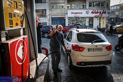 دولت سال آینده قیمت بنزین را افزایش می‌دهد