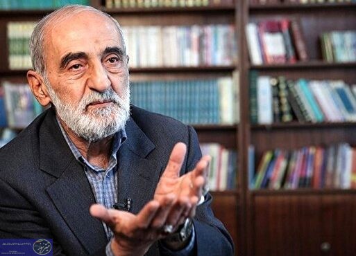 شریعتمداری: باید از NPT خارج شویم