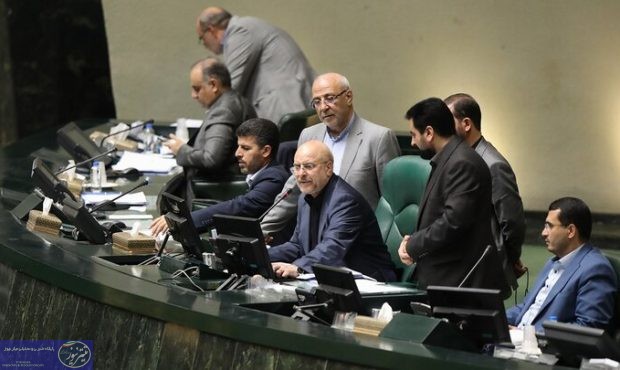 بهارستان نشینان در شرایط خاص منطقه بدنبال اجرای قانون حجاب