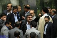 حمله کوچک زاده، نماینده رادیکال: سخنگوی دولت می‌خواهد خود را «آدم» نشان دهد / برای لس آنجلسی‌های پفیوز دل می‌سوزانند