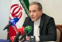 مجری صداوسیما: عده‌ای دغدغه‌مند، نگران مذاکره مستقیم با آمریکا هستند / عراقچی: وزارت خارجه، تصمیم نظام را اجرا خواهد کرد