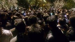 نقش لباس شخصی ها و نیروهای غیر شناسنامه‌دار در بروز بحران کوی دانشگاه