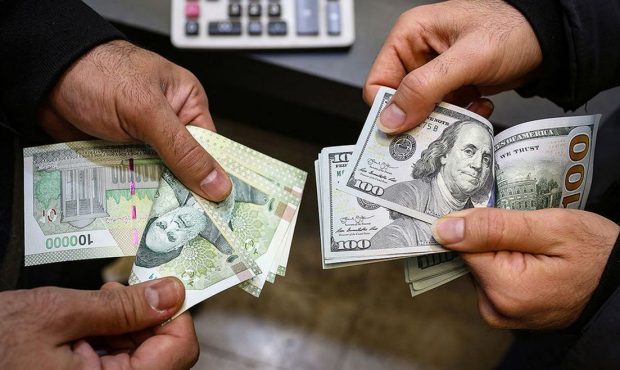 آغاز ریزش قیمت دلار با کاهش ۸ هزار تومانی /دلار در کانال ۹۸ هزار تومان