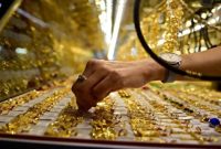 رئیس پیشین اتحادیه طلا: قیمت طلا در چند روز اخیر ۶۰۰ هزار و قیمت سکه امامی ۸ میلیون تومان کاهش یافته