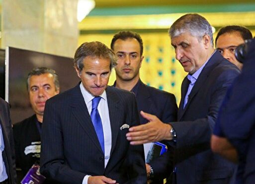 گروسی، مدیر کل آژانس: ایران با ورود یک تیم فنی از آژانس موافقت کرده تا درباره بازگرداندن دوربین های نظارتی در سایت‌های هسته‌ای گفت‌وگو کنند