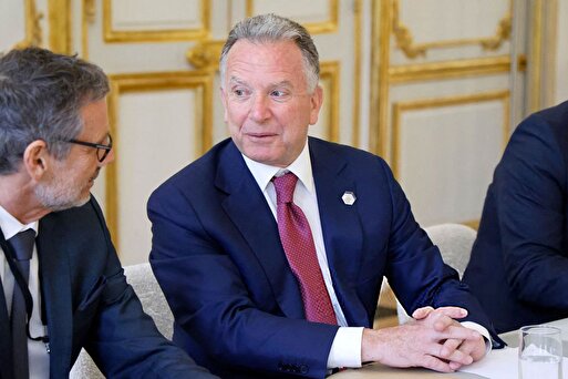 ویتکاف به ایران پیشنهاد کرده است که در ازای لغو تحریم ها، برنامه خود را برچیند و اورانیوم غنی شده را از آمریکا خریداری کند ویتکاف به ایران پیشنهاد کرده است که در ازای لغو تحریم ها، برنامه خود را برچیند و اورانیوم غنی شده را از آمریکا خریداری کند