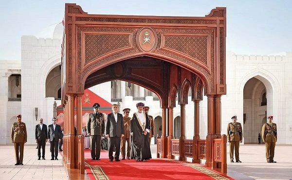 رویای ۳۰ میلیارد دلاری پزشکیان برای مراوده تجاری با عمان در سایه تحریمها رویای ۳۰ میلیارد دلاری پزشکیان برای مراوده تجاری با عمان در سایه تحریمها