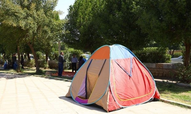 جنگ زدگان وطنی، غریب در وطن خویش در پی حداقل امکانات جنگ زدگان وطنی، غریب در وطن خویش در پی حداقل امکانات