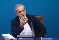 پزشکیان: دست از مدیران پروازی برداریم/از متخصصان دلسوز و بومی استانی استفاده کنیم