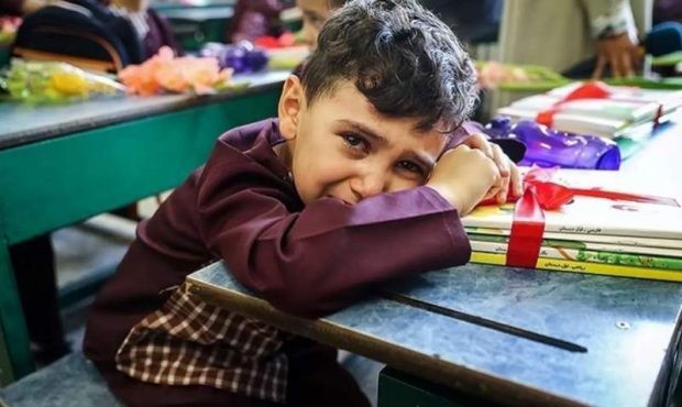 معمای معدل زیر ۱۰: چرا دانش‌آموزان افول کردند؟