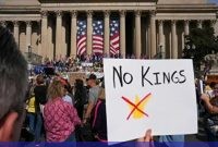 تظاهرات میلیون‌ها نفر در آمریکا علیه ترامپ با شعار «نه به پادشاهان»