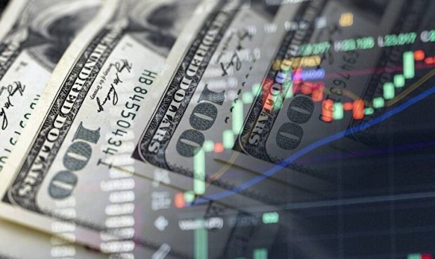 دلار ۱۲۰ هزار تومانی دور نیست/ کاهش ۵۰ درصدی ارزش ریال تا یکسال آینده