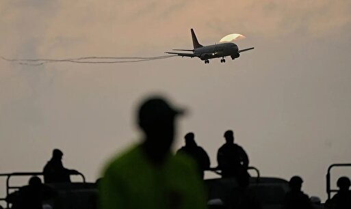 سیانان: دولت ترامپ شمار بیشتری از ایرانیان را به ایران بازمیگرداند سیانان: دولت ترامپ شمار بیشتری از ایرانیان را به ایران بازمیگرداند