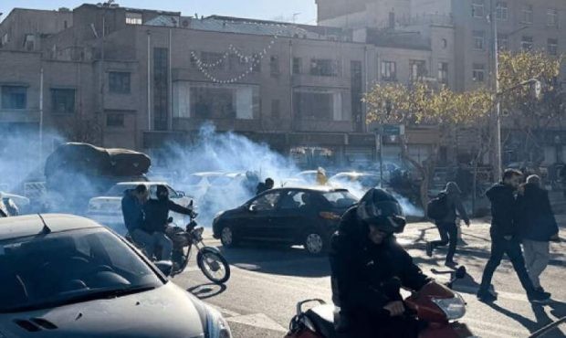 انباشت ناکارآمدی و نوسانات ارزی دلیل اعتراضات