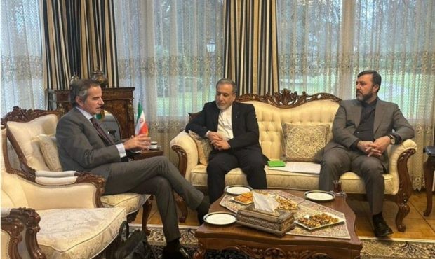 پیام گروسی پس از دیدار با عراقچی: مذاکرات فنی عمیقی داشتیم