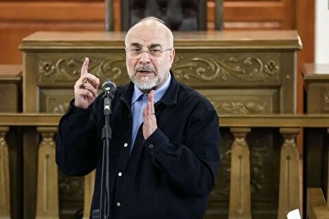 قالیباف: اگر جنگ همینطور ادامه پیدا کند، نه راهی برای فروش نفت میماند، نه توانی برای تولید آن قالیباف: اگر جنگ همینطور ادامه پیدا کند، نه راهی برای فروش نفت میماند، نه توانی برای تولید آن