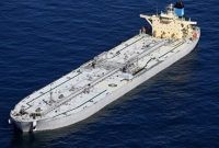 فایننشال تایمز: از آغاز جنگ، دست‌کم ۱۳ نفتکش فوق غول پیکر در خارک، نفت بارگیری کرده‌اند