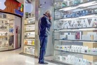 شوک الکتریکی به جیب خالی طبقه متوسط؛ موبایل جدید را فراموش کنید