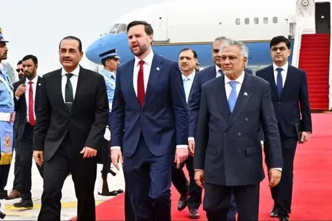 العربیه: آمریکا متعهد میشود که عملیات نظامی را در تمامی جبههها متوقف و محاصره بنادر ایران را لغو کند العربیه: آمریکا متعهد میشود که عملیات نظامی را در تمامی جبههها متوقف و محاصره بنادر ایران را لغو کند